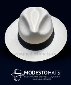 Classic Montecristi Naturale Hat grade 15-16