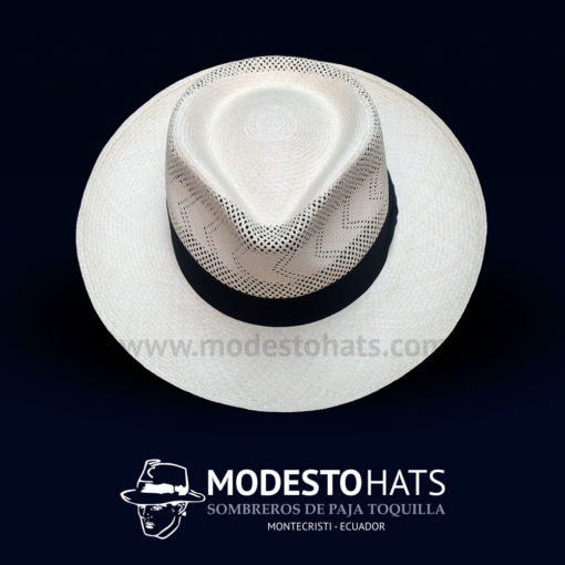Montecristi Panama hats