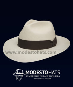 montecristi-panama-hat-classic